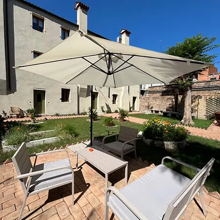 Il Giardino Di Anna- Con Giardino Privato 公寓