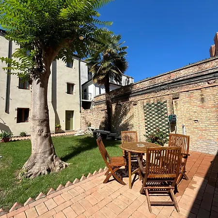 Il Giardino Di Anna- Con Giardino Privato