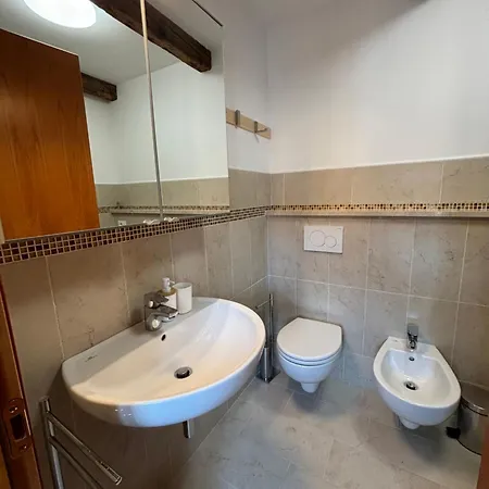 公寓 Il Giardino Di Anna- Con Giardino Privato *